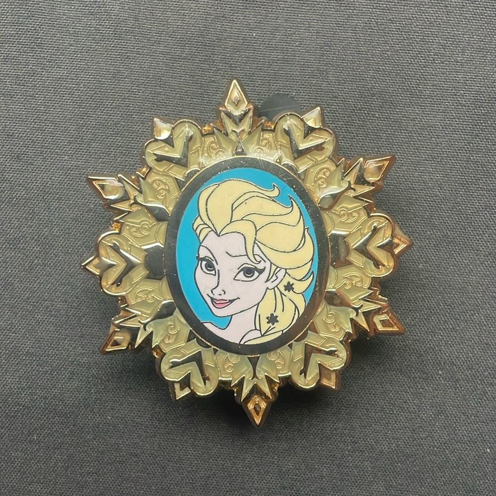 Season's Greetings Snowflake Mystery Pin Set - Elsa
